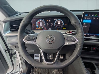 2026 Volkswagen Tiguan 2.0T SE R-Line Black