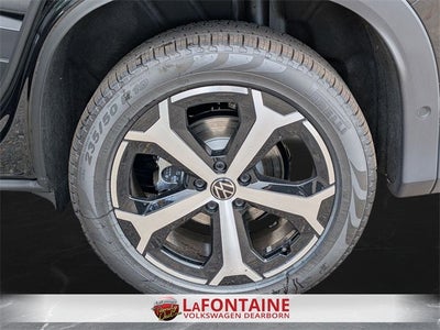 2025 Volkswagen Tiguan 2.0T SE