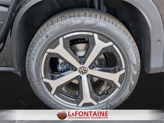 2025 Volkswagen Tiguan 2.0T SE