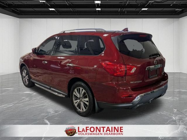 2020 Nissan Pathfinder SL