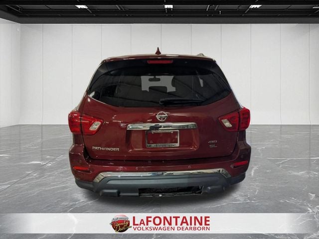 2020 Nissan Pathfinder SL