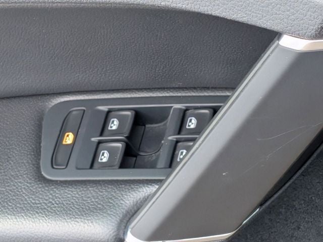 2017 Volkswagen e-Golf SE