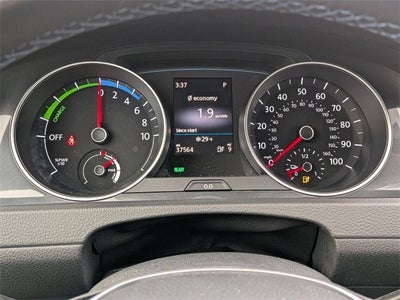 2017 Volkswagen e-Golf SE