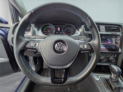 2017 Volkswagen e-Golf SE