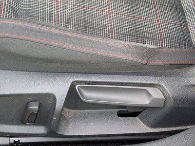 2024 Volkswagen Golf GTI SE