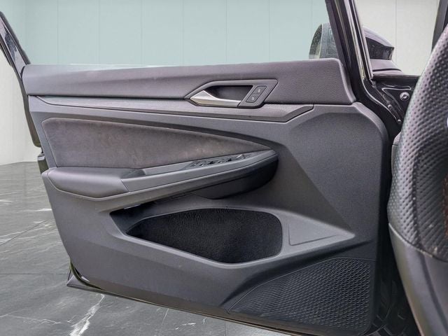 2024 Volkswagen Golf GTI SE