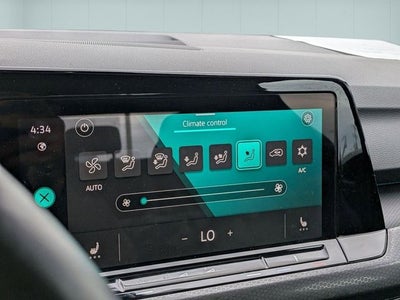 2024 Volkswagen Golf GTI SE