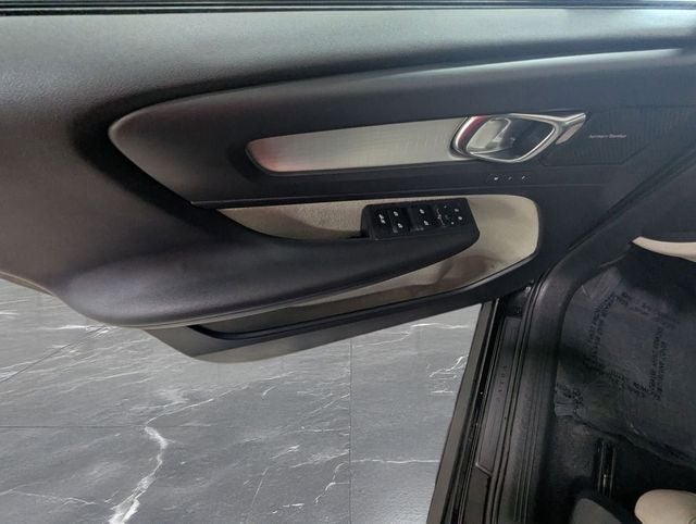 2019 Volvo XC40 Momentum