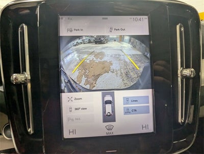 2019 Volvo XC40 Momentum