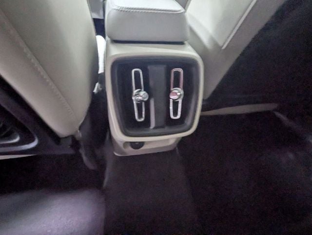 2019 Volvo XC40 Momentum