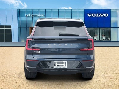 2025 Volvo EX90 Ultra Performance 6-Seater