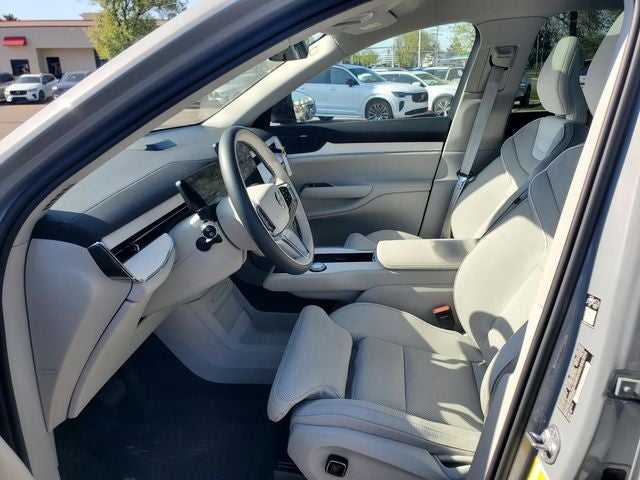 2025 Volvo EX90 Twin Motor Performance Plus 7-Seater
