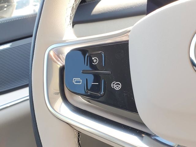 2025 Volvo EX90 Twin Motor Performance Plus 7-Seater