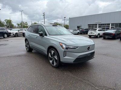 2025 Volvo EX90 Twin Motor Performance Plus 7-Seater