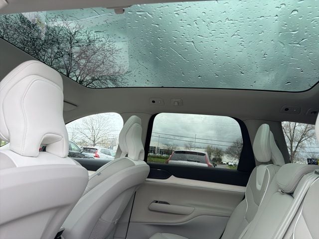 2025 Volvo EX90 Twin Motor Performance Plus 7-Seater