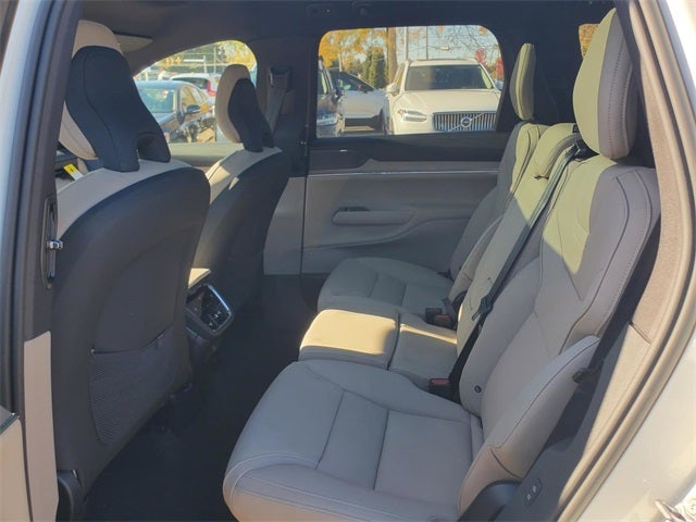 2025 Volvo EX90 Twin Motor Ultra 7-Seater