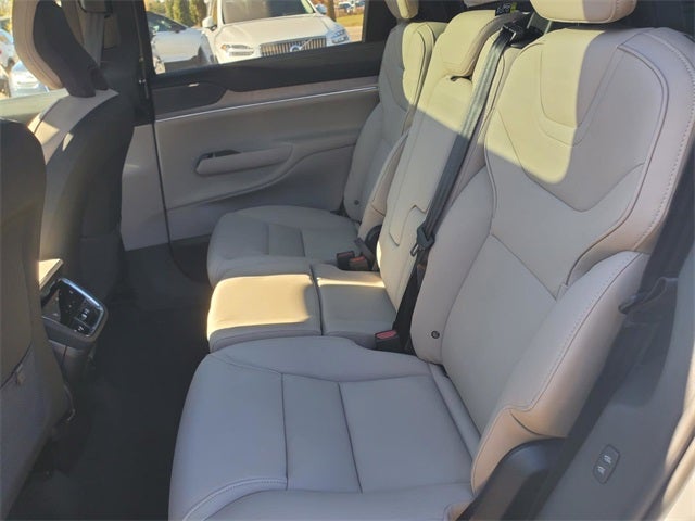 2025 Volvo EX90 Twin Motor Ultra 7-Seater