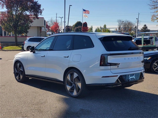 2025 Volvo EX90 Twin Motor Ultra 7-Seater