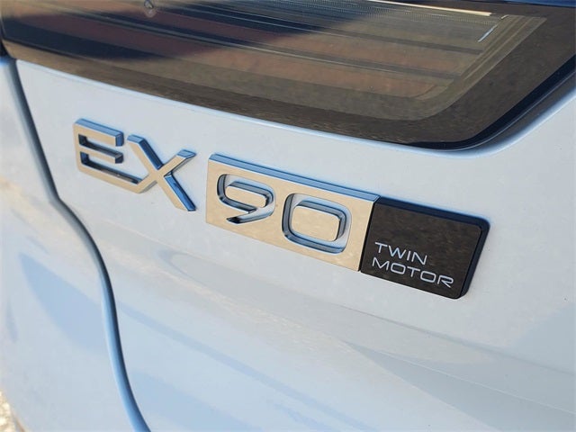 2025 Volvo EX90 Twin Motor Ultra 7-Seater