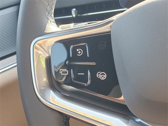 2025 Volvo EX90 Ultra 7-Seater