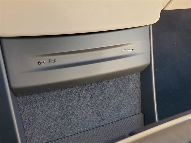 2025 Volvo EX90 Ultra 7-Seater