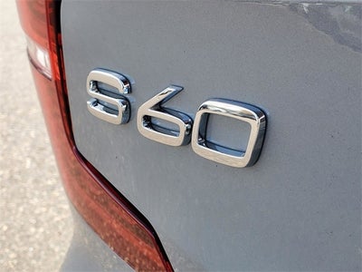 2024 Volvo S60 Recharge Plug-In Hybrid T8 Plus Dark Theme