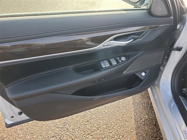 2019 BMW 7 Series 740i xDrive