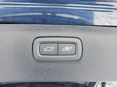 2026 Volvo XC90 B6 Plus 6-Seater