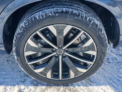 2026 Volvo XC90 B6 Plus 6-Seater