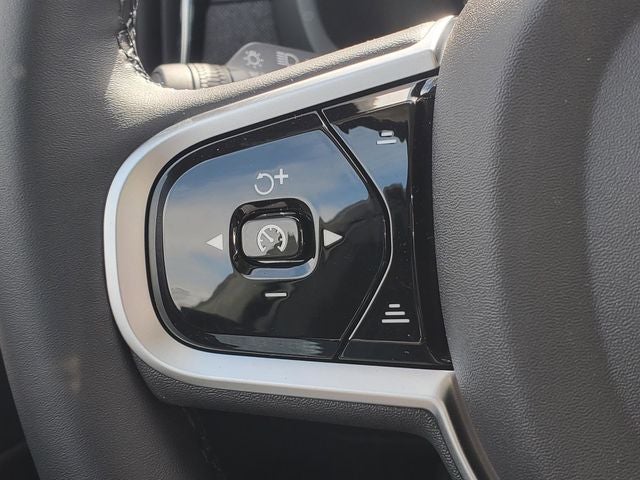 2026 Volvo XC90 B6 Plus 6-Seater