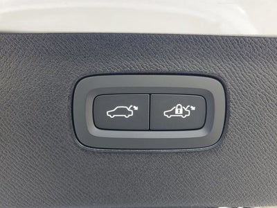 2026 Volvo XC90 B6 Plus 6-Seater