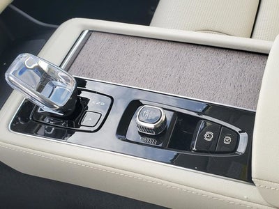 2026 Volvo XC90 B6 Ultra