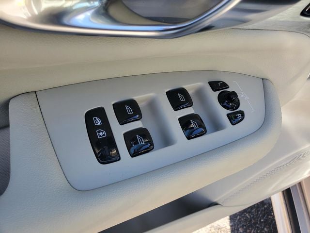 2026 Volvo XC90 Ultra - Photo 13