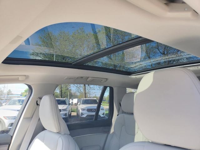 2026 Volvo XC90 Ultra - Photo 14