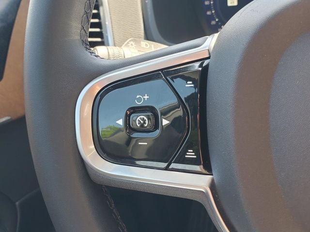 2023 Volvo XC90 B6 Plus 7-Seater