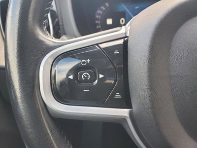 2022 Volvo XC60 B6 Inscription