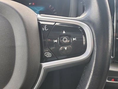 2022 Volvo XC60 B6 Inscription