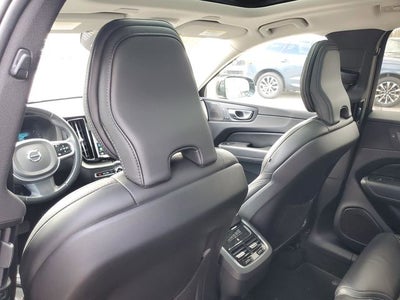 2022 Volvo XC60 B6 Inscription