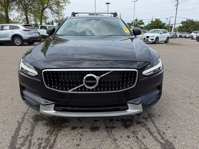 2019 Volvo V90 Cross Country T5