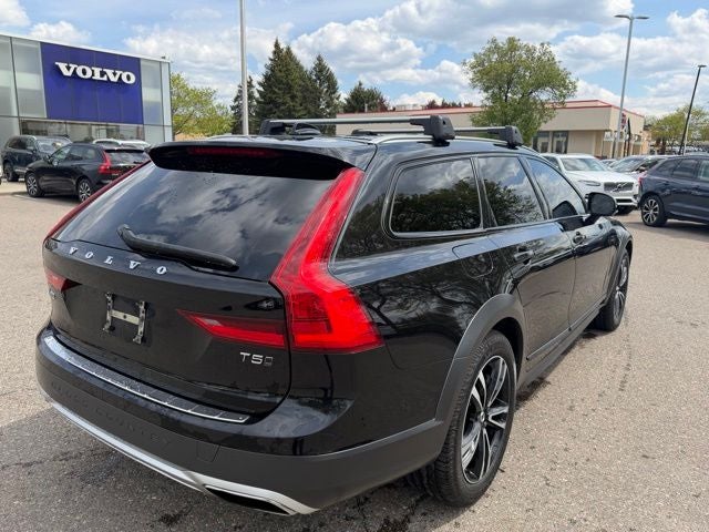 2019 Volvo V90 Cross Country T5