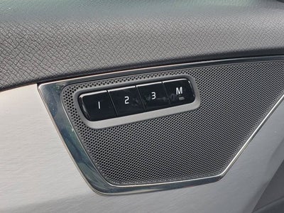 2017 Volvo XC90 T5 Momentum