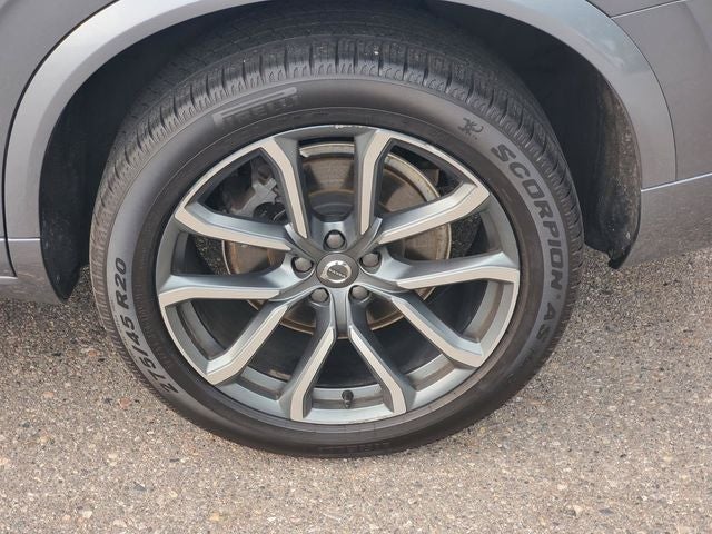 2017 Volvo XC90 T5 Momentum