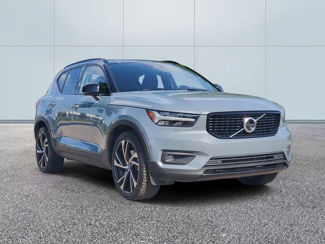 2021 Volvo XC40 R-Design