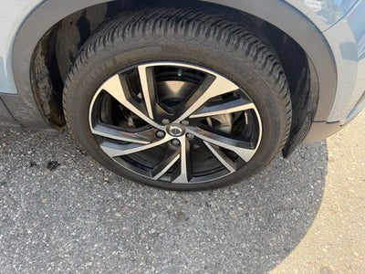 2021 Volvo XC40 R-Design