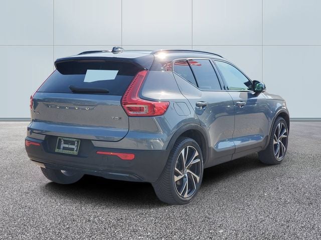 2021 Volvo XC40 R-Design