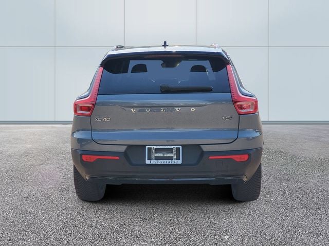 2021 Volvo XC40 R-Design