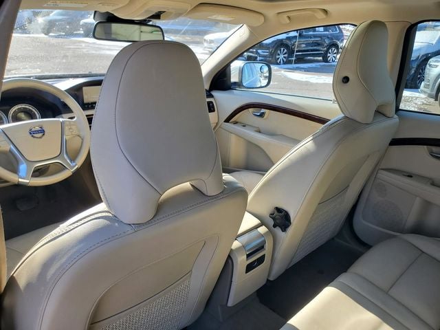 2013 Volvo XC70 T6