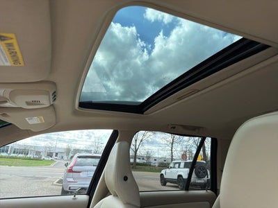 2011 Volvo XC90 3.2