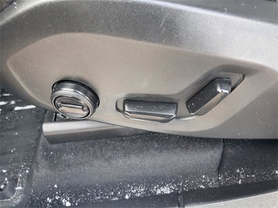 2021 Volvo XC90 T6 Momentum 6-Seat