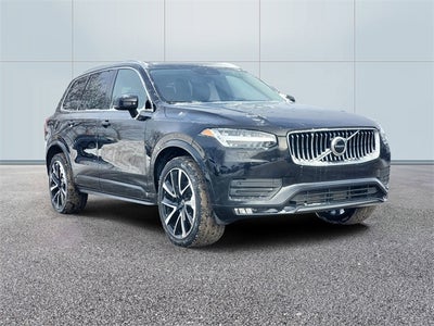 2021 Volvo XC90 T6 Momentum 6-Seat